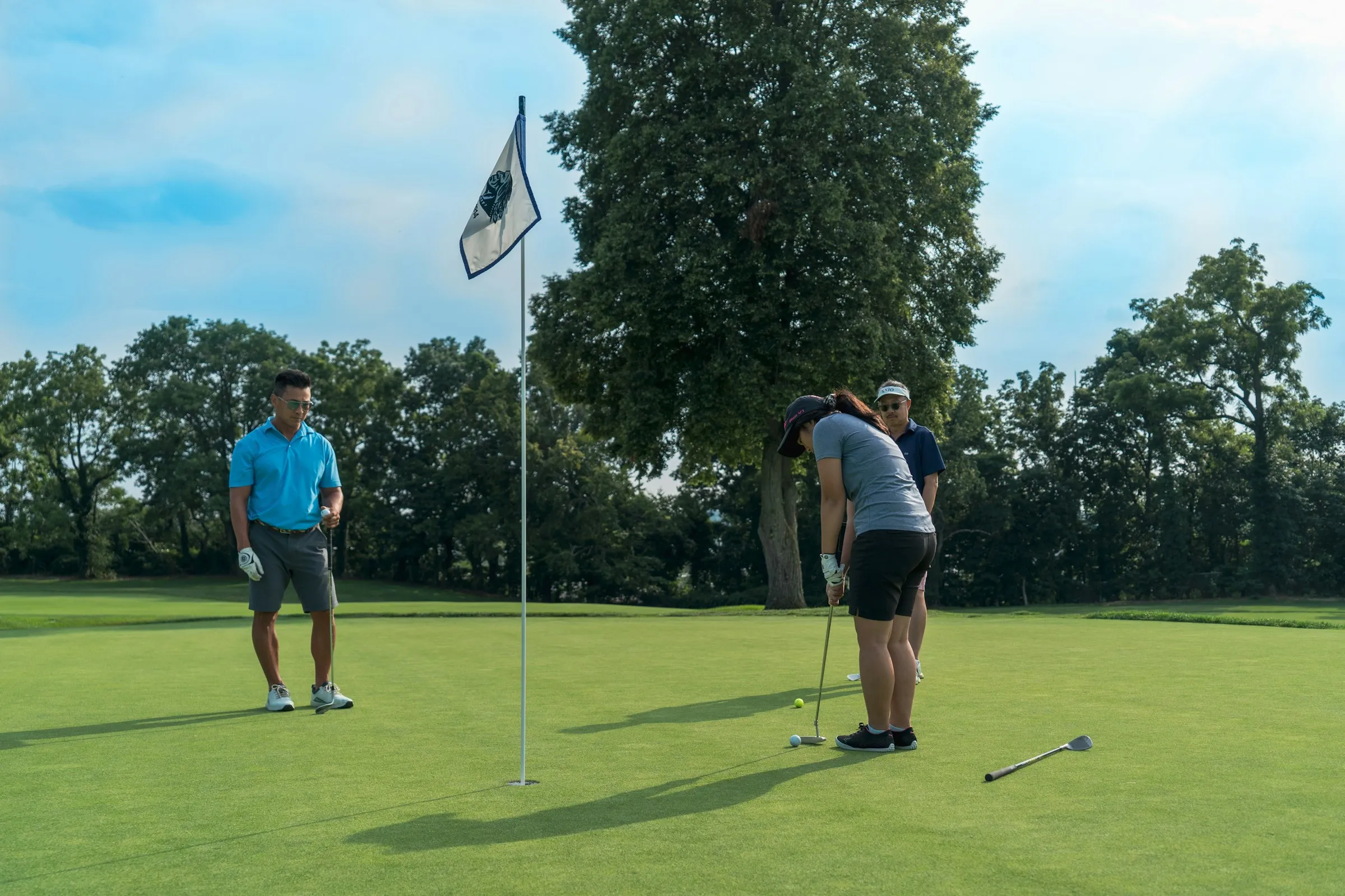 Buchen Sie Ihr persönliches Coaching direkt online und feilen Sie mit unserem Pro an Ihrem Schwung.